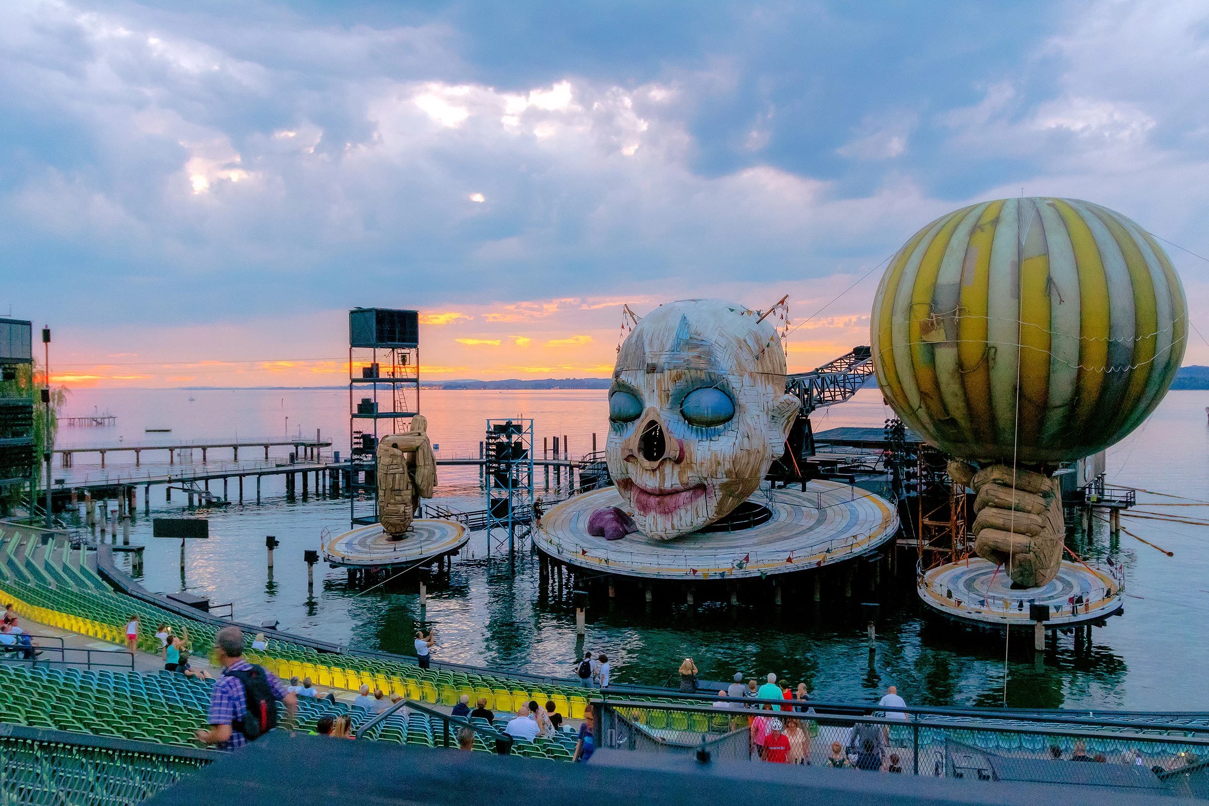 A stage for Bregenz festival 2019/21 in the process of construction 