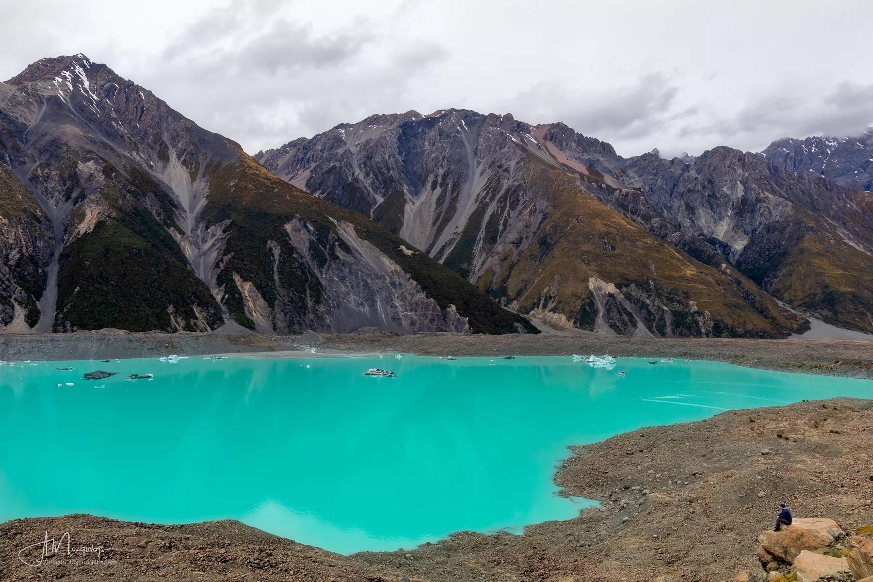 Amazing turquoise water of Tasman Lake