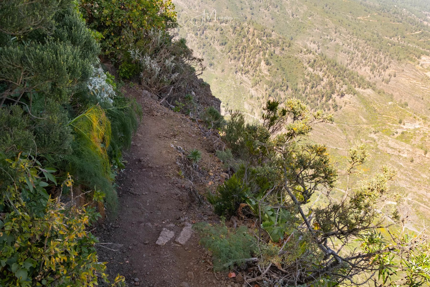 An example of a narrow ledge. It's a long way down, so pay attention!